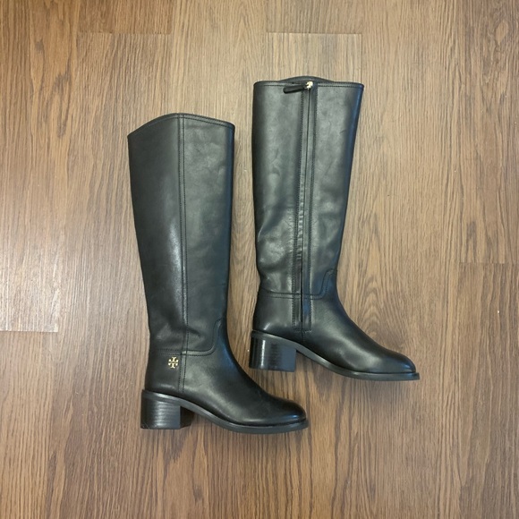 Tory Burch Fulton Boot - Picture 2 of 4